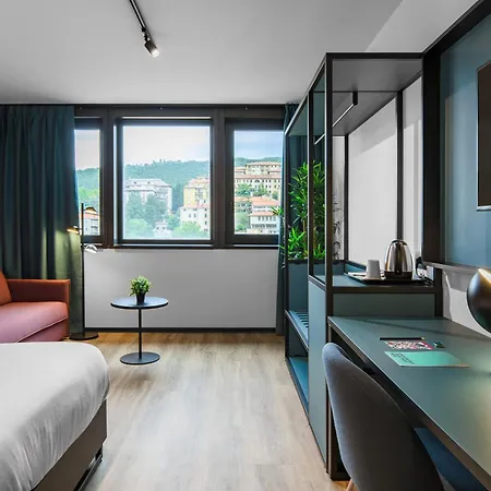 Cx Giulia Hotel 3*