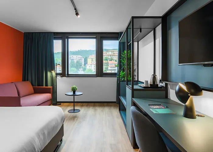 Cx Giulia Hotel 3*